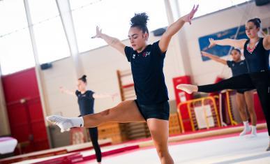 Une gymnaste