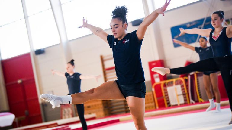 Une gymnaste